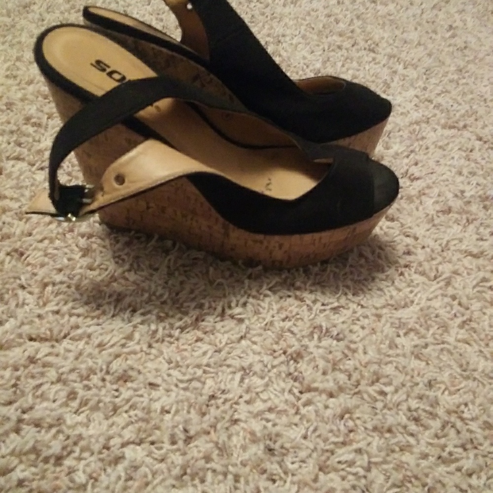 Size 8 wedges